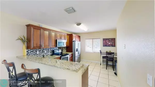 Tamarac, FL 33321,7657 Tamarac Island Cir  #7657