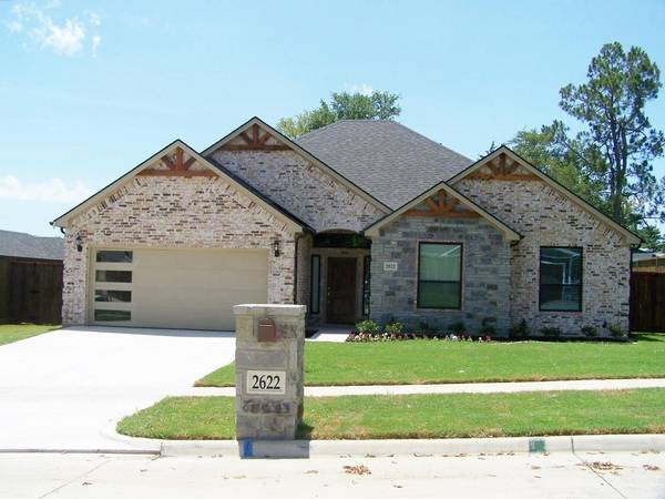 2622 Flora Lane,  Denison,  TX 75020