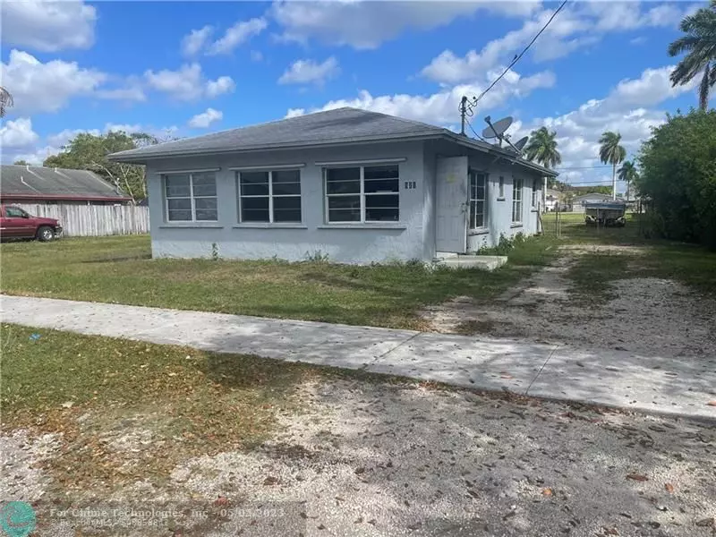 821 SW 6th St, Homestead, FL 33030