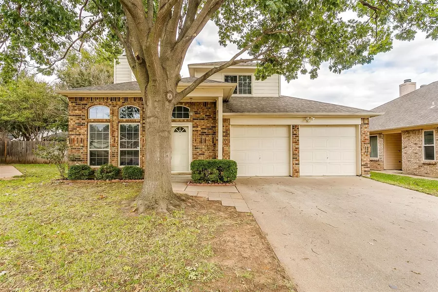 1809 Realistic Court, Bedford, TX 76021