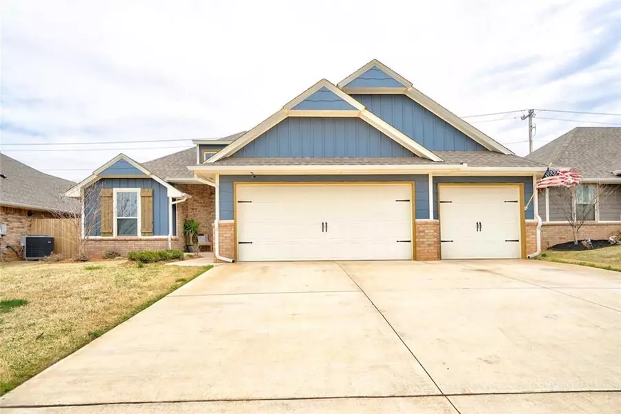 1205 NE 35th Street, Moore, OK 73160