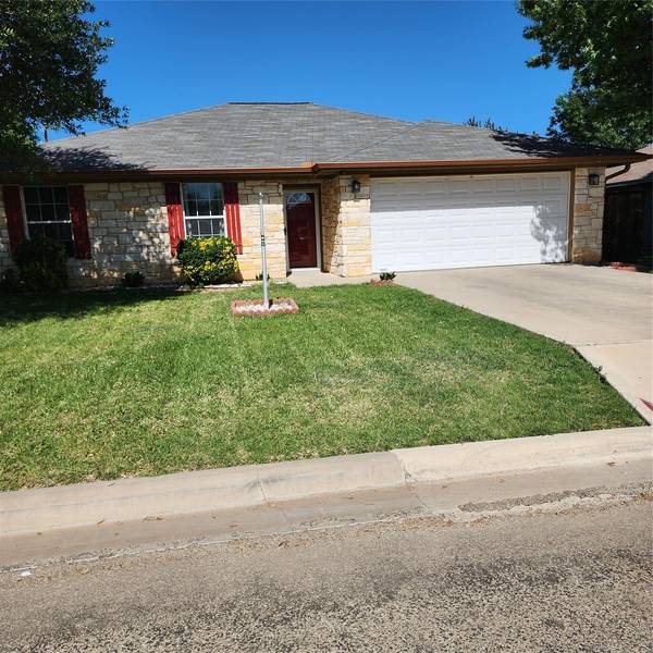 2106 8th Street, Brownwood, TX 76801