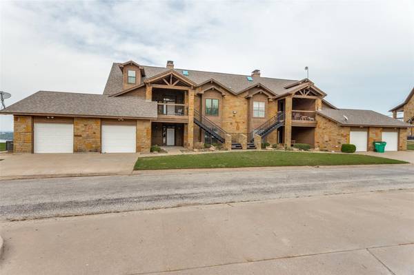 402 Eagle Point, Graford, TX 76449