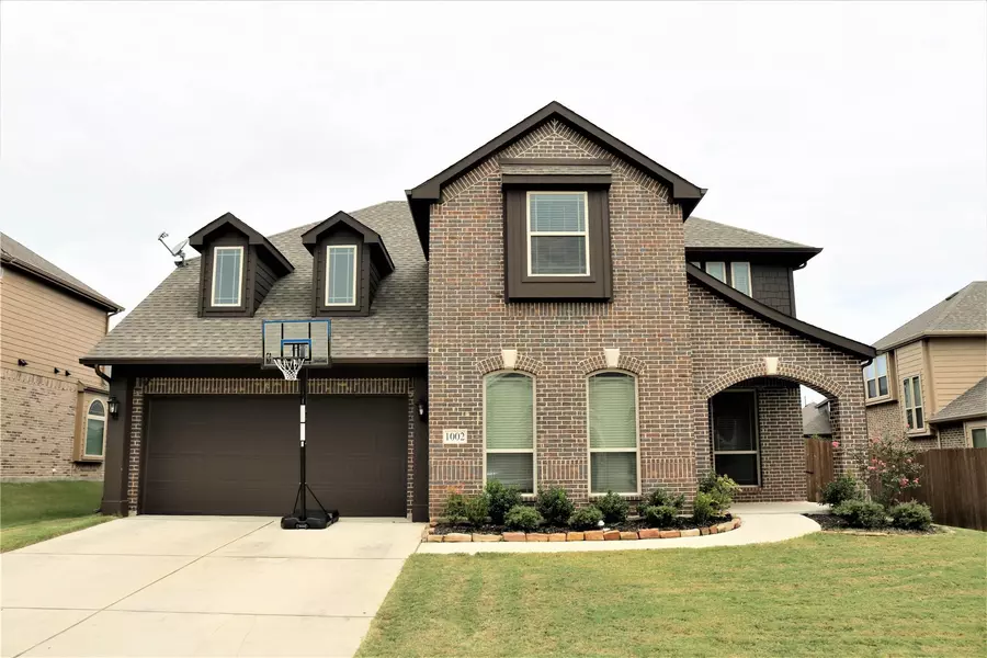 1002 Dove Haven Drive, Mansfield, TX 76063