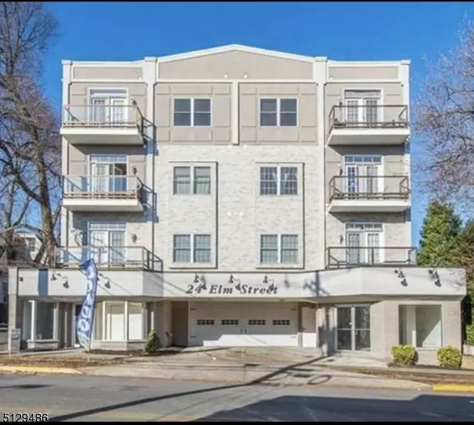 Montclair Twp., NJ 07042,24 Elm #4c