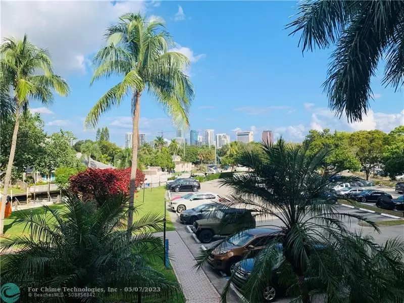 Fort Lauderdale, FL 33315,1101 River Reach Dr  #207