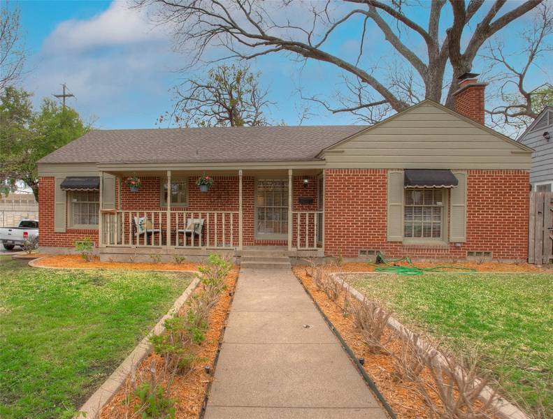 4201 Calmont Avenue, Fort Worth, TX 76107