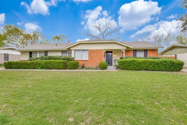 12648 Sunglow Lane, Farmers Branch, TX 75234