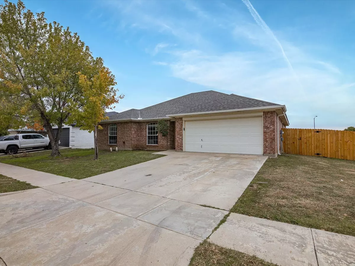 Saginaw, TX 76179,545 Denise Street