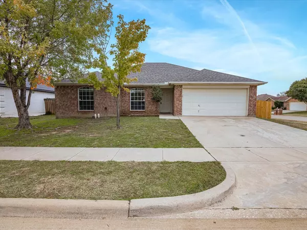 Saginaw, TX 76179,545 Denise Street