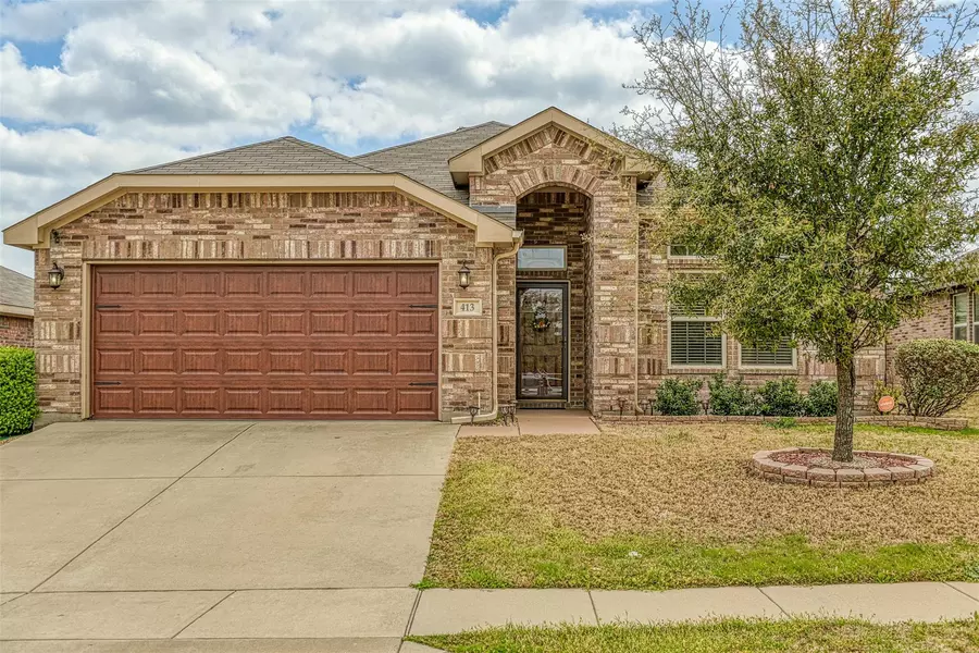 413 Millbrook Lane, Fort Worth, TX 76036