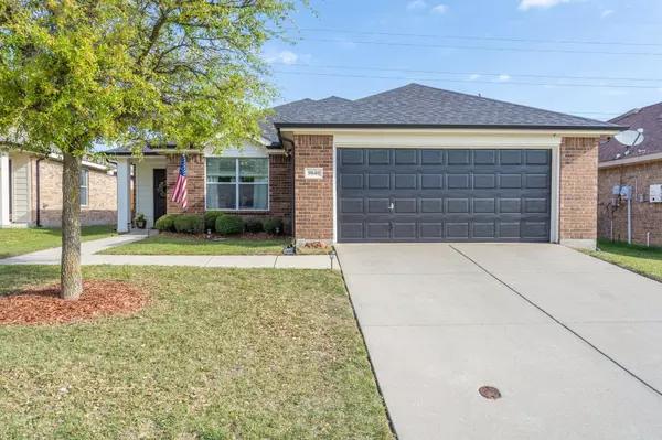 9840 Sparrow Hawk Lane, Fort Worth, TX 76108