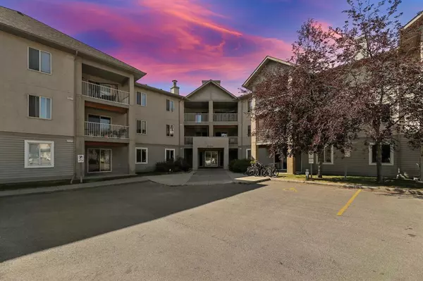 Calgary, AB T3G 5N5,3000 Citadel Meadow PT NW #210