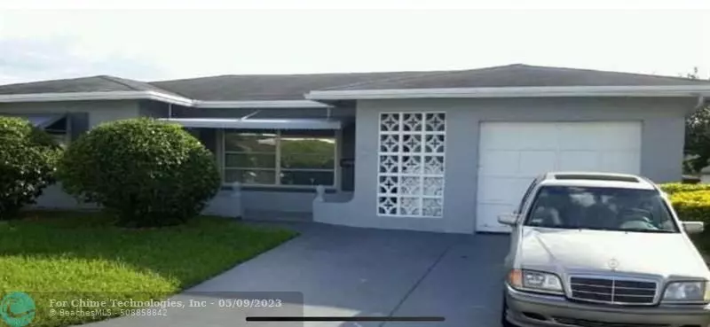 4900 NW 52nd Ct, Tamarac, FL 33319