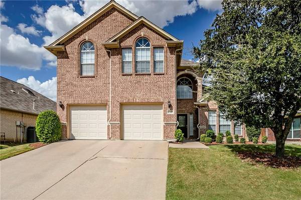 4305 Stonecrest Court, Fort Worth, TX 76244