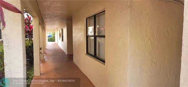 Coral Springs, FL 33065,2949 Riverside Dr  #124