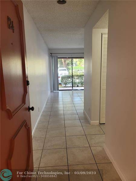 Coral Springs, FL 33065,2949 Riverside Dr  #124