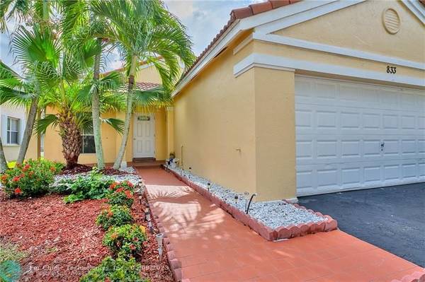 Weston, FL 33326,833 Falling Water Rd