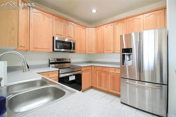 Littleton, CO 80452,8520 S Holland LN #304