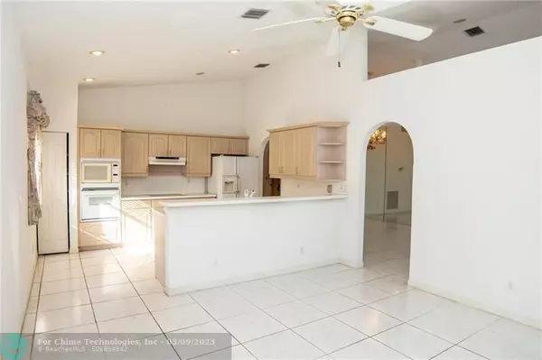 Pembroke Pines, FL 33025,11520 SW 10th Ct