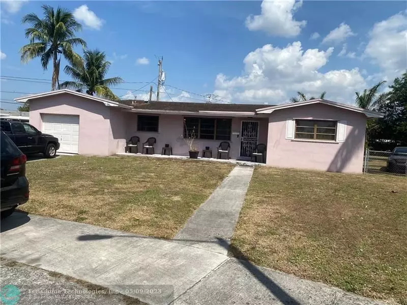 4221 NW 190th St, Miami Gardens, FL 33055