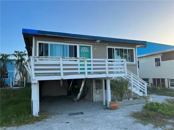 Fort Myers Beach, FL 33931,911 3rd ST