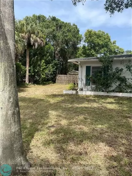 Vero Beach, FL 32960,1166 36th Ave