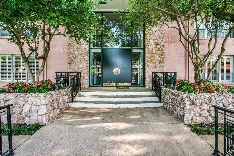 6321 Bandera #D, Dallas, TX 75225