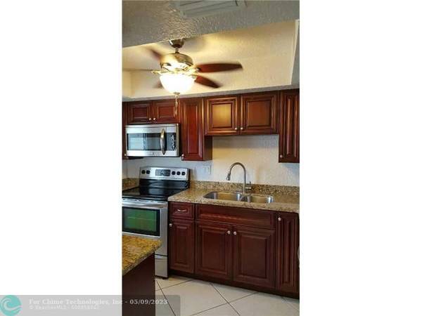 Margate, FL 33063,5800 MARGATE BLVD  #725