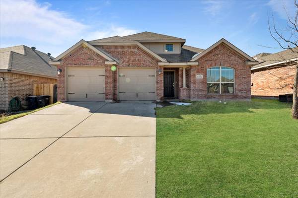 2308 Wakecrest Drive, Fort Worth, TX 76108