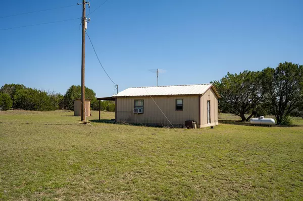 Lampasas, TX 76550,2000 County Road 3900