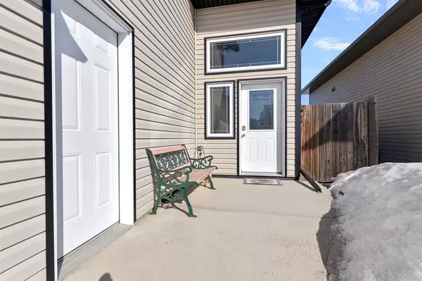 Lloydminster, SK S9V 0Z5,2205 46 AVE