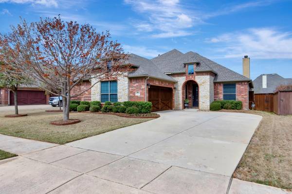 419 Crystal Glen Drive, Keller, TX 76248