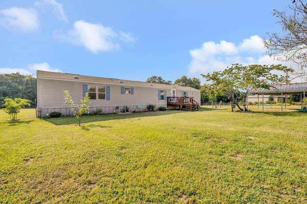 425 County Road 3705, Bullard, TX 75757