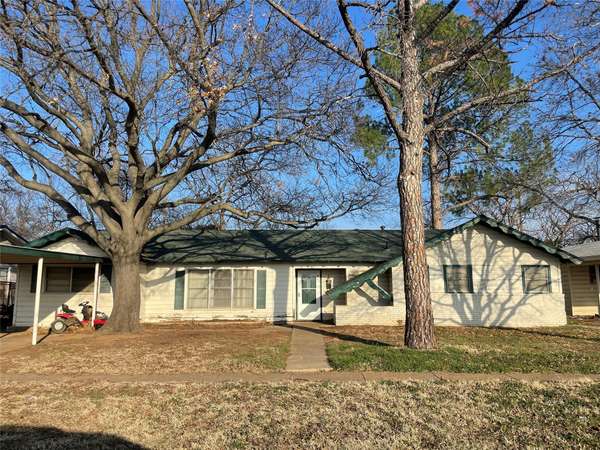 409 S Avenue H, Olney, TX 76374