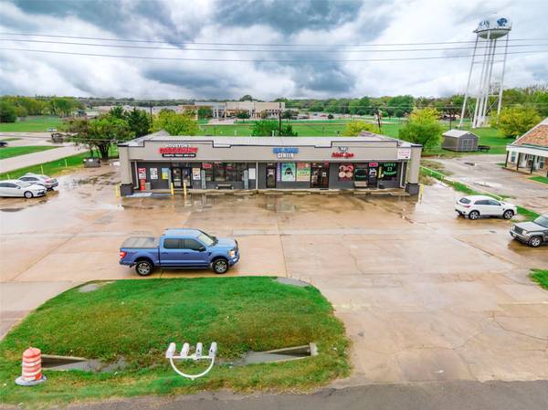 8886 State Highway 34 S, Quinlan, TX 75474