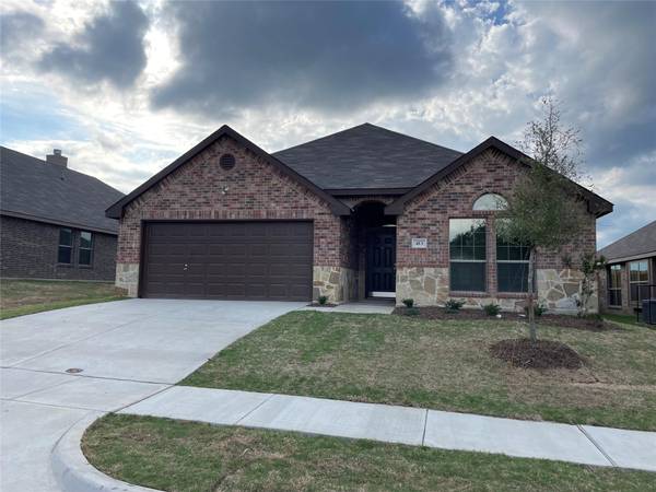 413 Greenhaven Drive, Seagoville, TX 75159