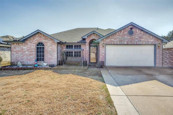 1014 Ronald Allen Court, Glenn Heights, TX 75154