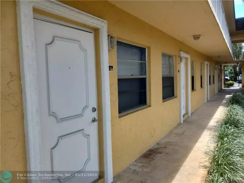 5168 NE 6th Ave  #404, Oakland Park, FL 33334