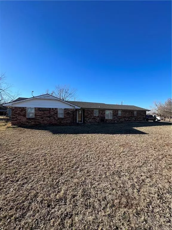 Tuttle, OK 73089,805 S Sara Road