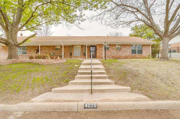 4020 Tara Drive, Benbrook, TX 76116