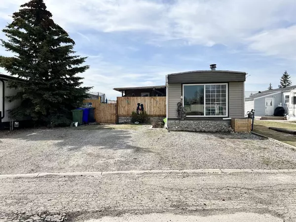 Olds, AB T4H 1L5,61 Ave ##4  5103