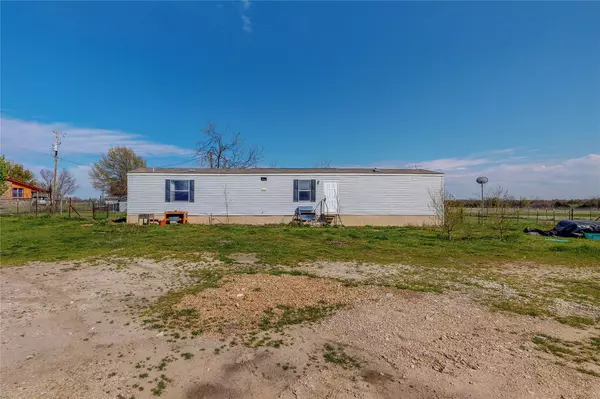 Celeste, TX 75423,3157 County Road 1105