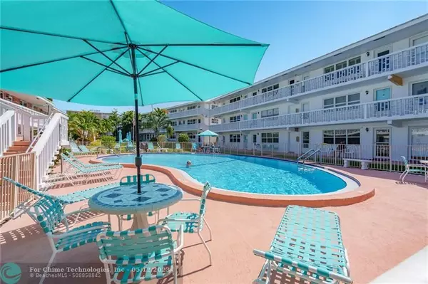 Lauderdale By The Sea, FL 33308,238 Hibiscus Ave  #319