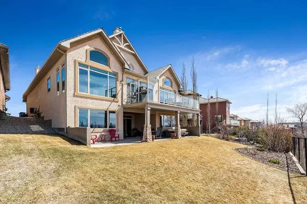 Cochrane, AB T4C 2H9,232 Gleneagles Estates LN