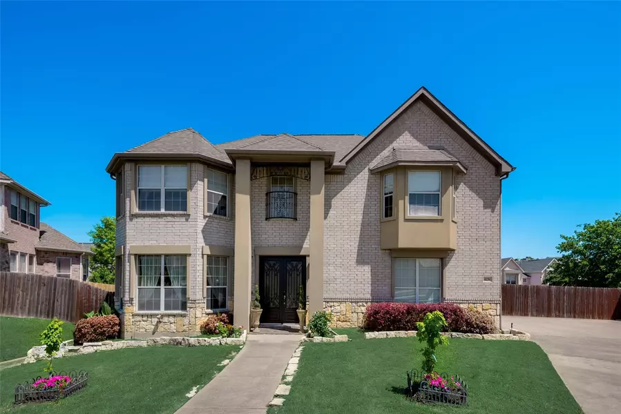 4236 Las Brisas Court, Irving, TX 75038