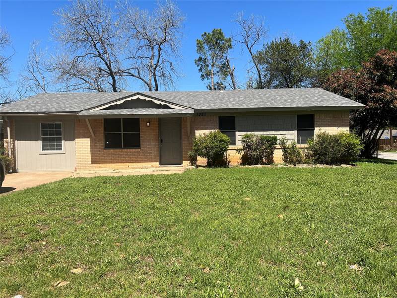 1321 Bryan Drive, Bedford, TX 76022