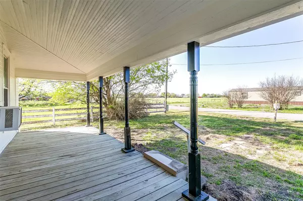 Malone, TX 76660,504 W Hackberry #3440