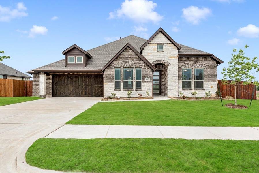 905 Eisley Drive, Desoto, TX 75115