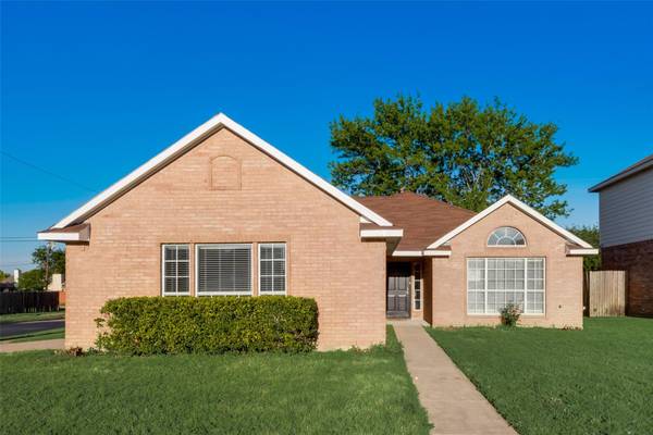 728 Rockett Lane, Cedar Hill, TX 75104